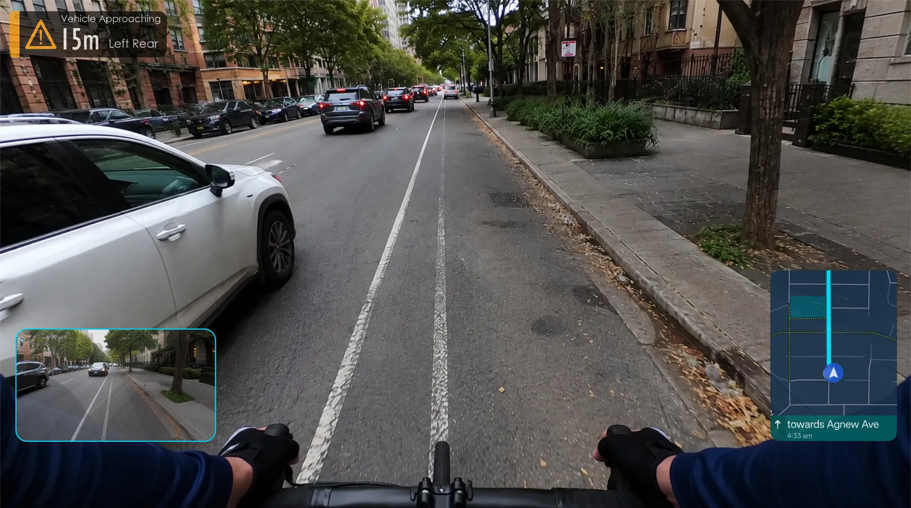 Vyzor HUD information positioned outside the centre of the rider's forward view